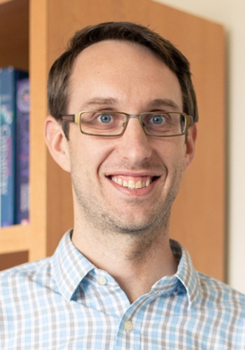 Dr. Jakoah Brgoch